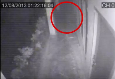 Mengerikan, Sosok Hantu Ini Muncul di Sekolah! Mengerikan, Sosok Hantu Ini Muncul di Sekolah!